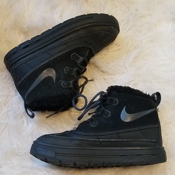 Nike Other - Nike youth insulated winter shoe/ boot size 2Y